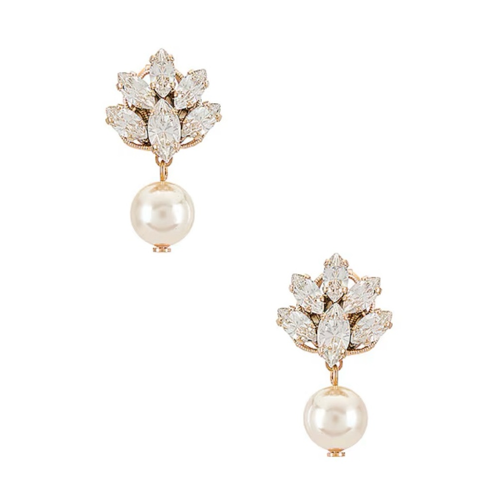 Elegant Gold and Pearl Drop Earrings